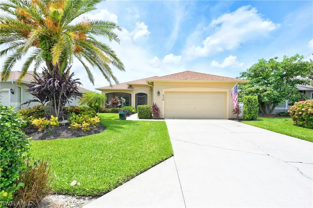 574 Crossfield Circle Naples FL 34104