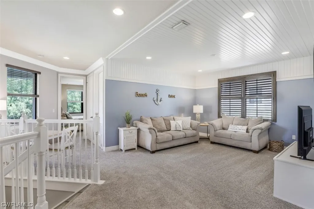 3407 Pacific Drive Naples FL 34119