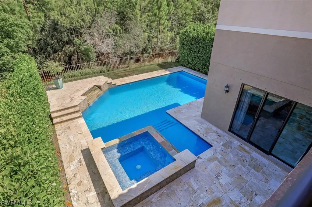 3407 Pacific Drive Naples FL 34119
