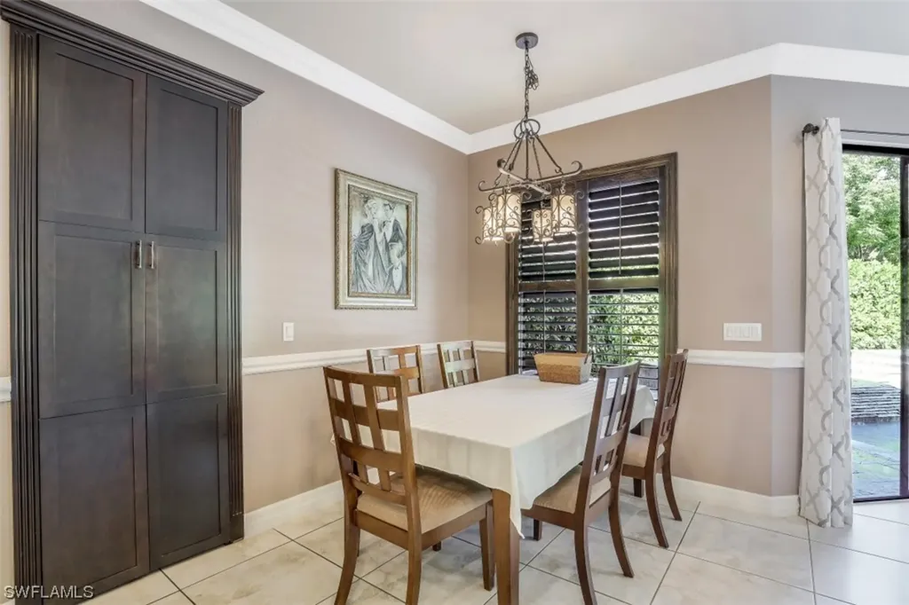 3407 Pacific Drive Naples FL 34119