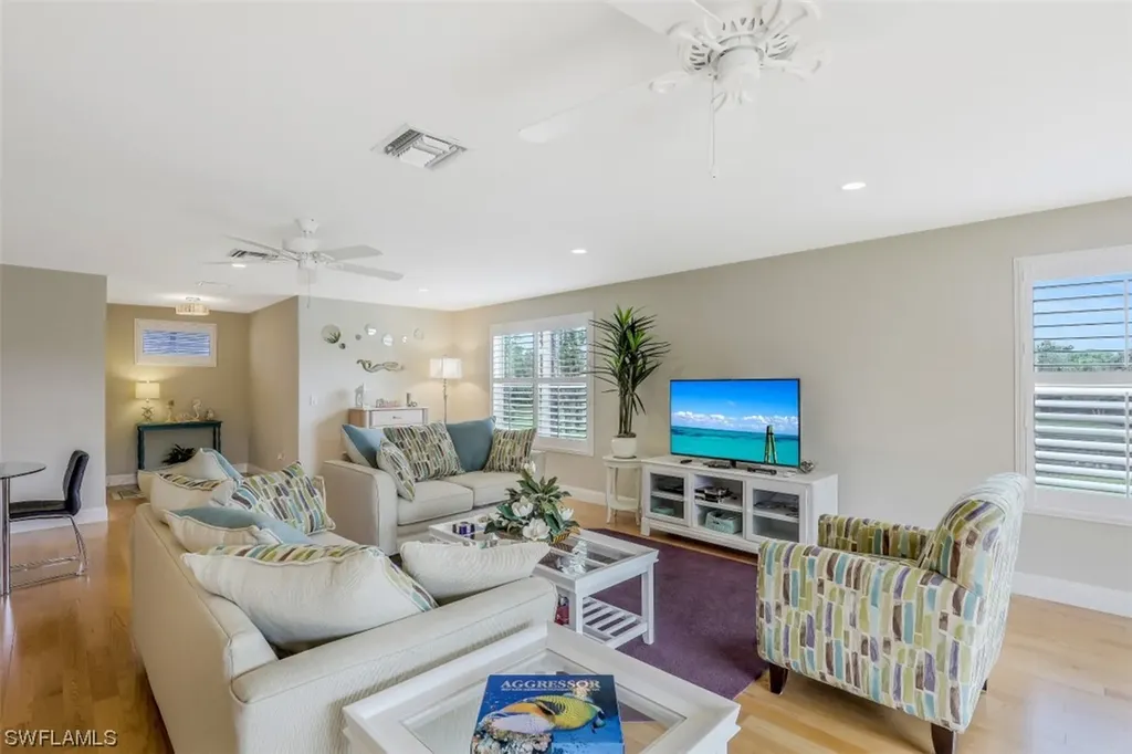 762 Hickory Road Naples FL 34108