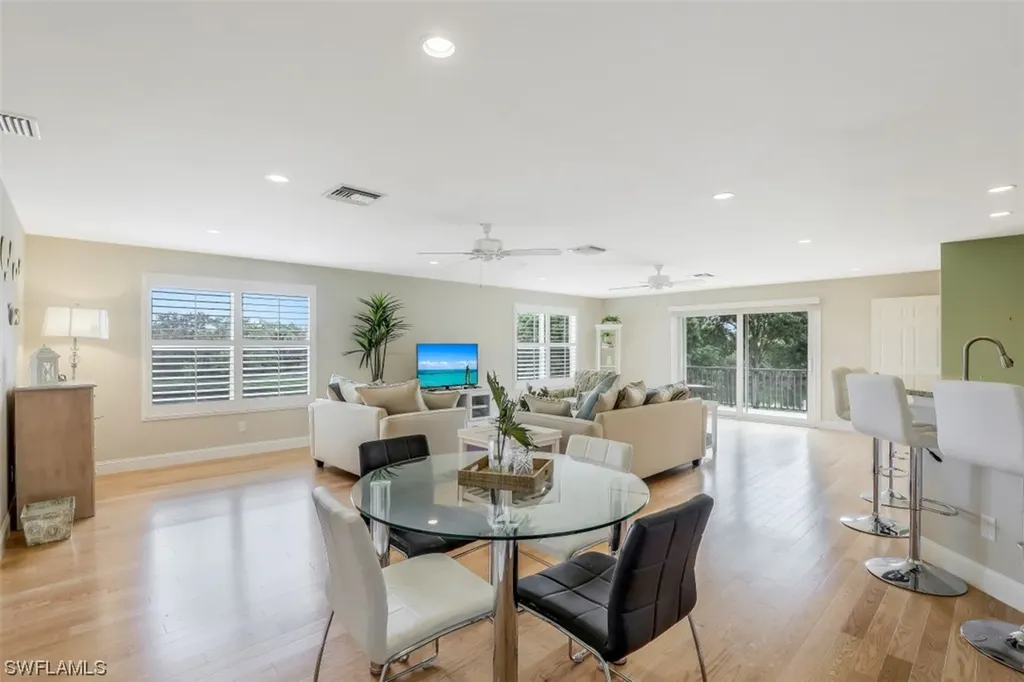 762 Hickory Road Naples FL 34108