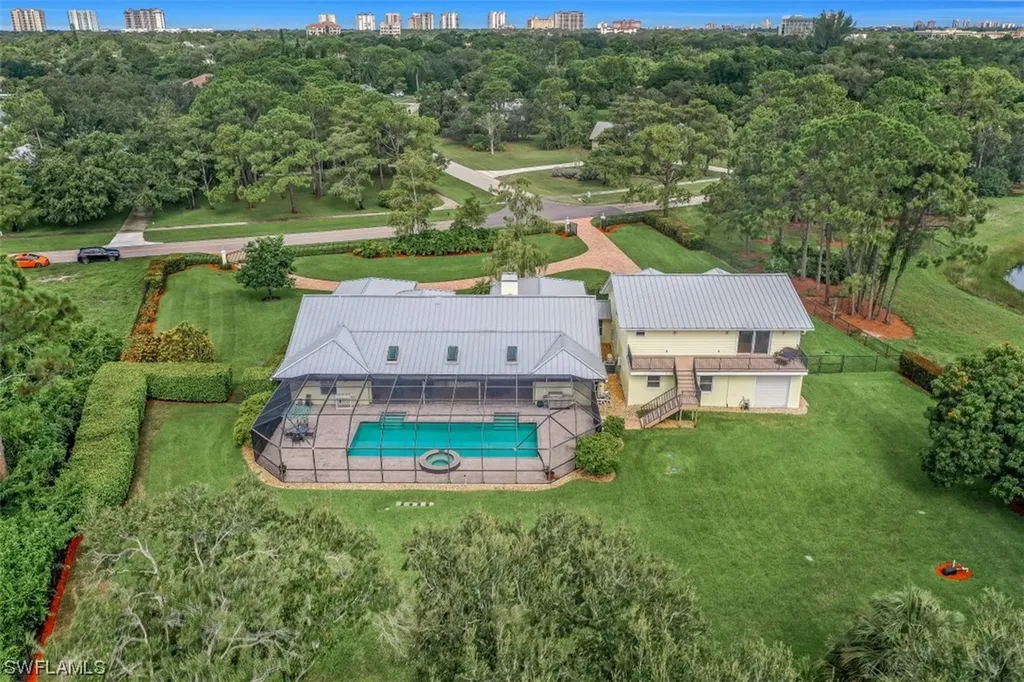 762 Hickory Road Naples FL 34108
