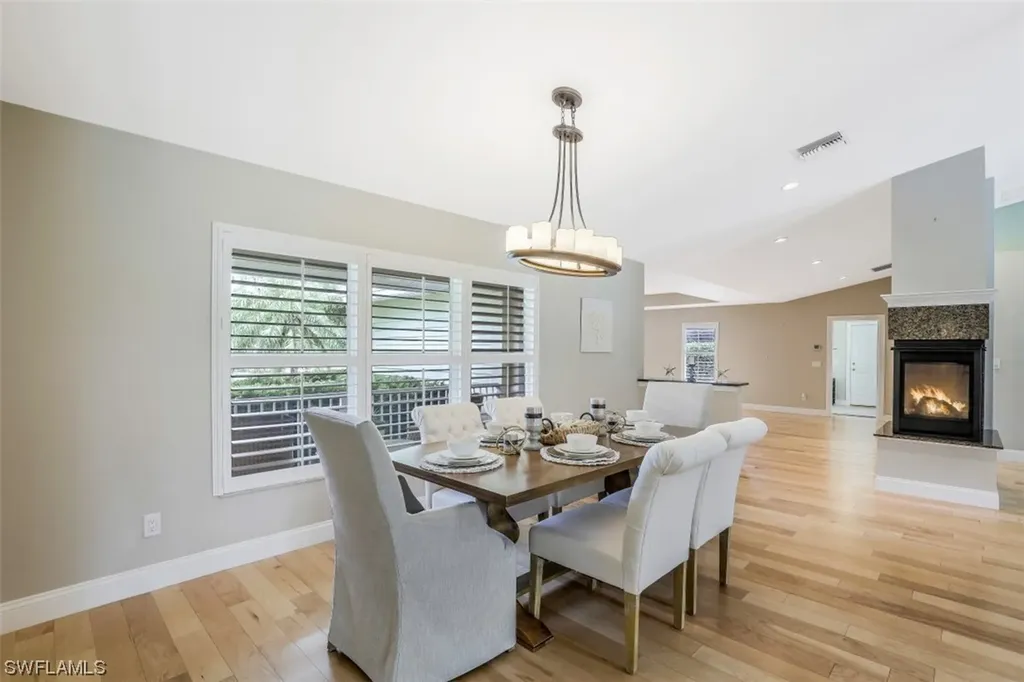 762 Hickory Road Naples FL 34108