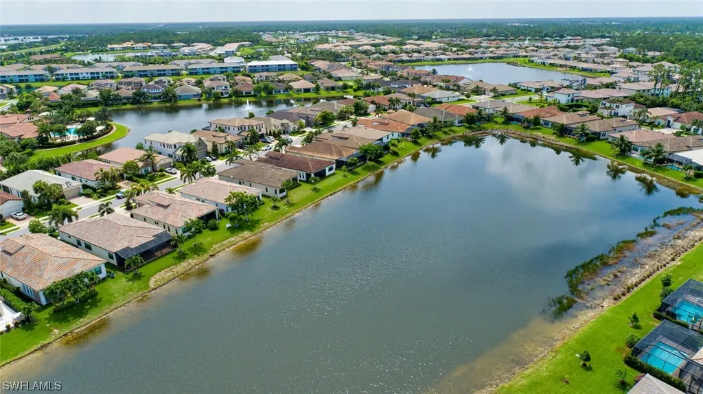 9301 Woodhurst Drive Naples FL 34120