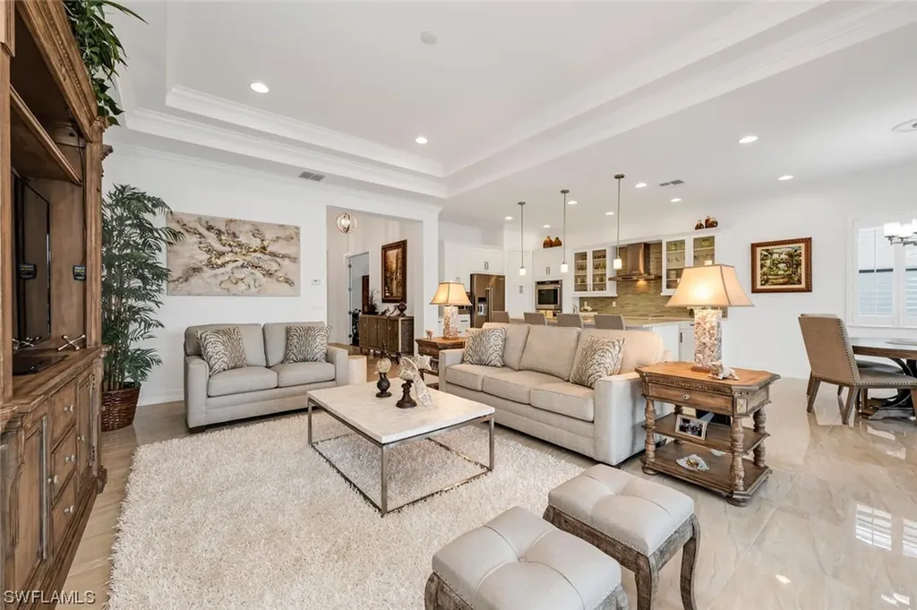 9301 Woodhurst Drive Naples FL 34120