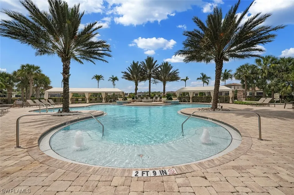 9301 Woodhurst Drive Naples FL 34120