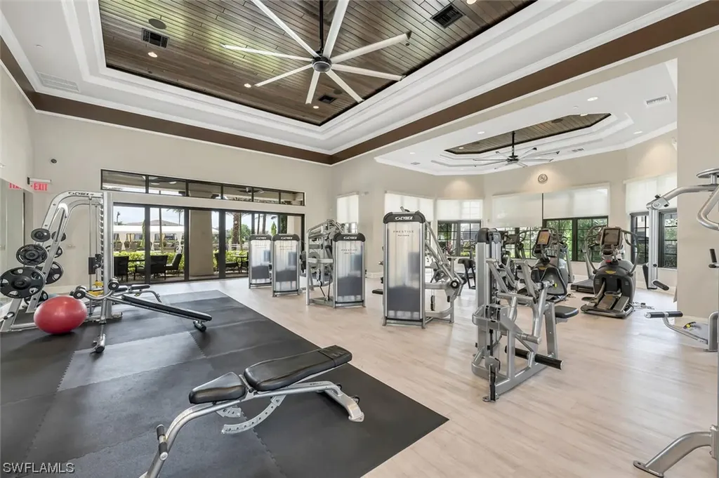 9301 Woodhurst Drive Naples FL 34120