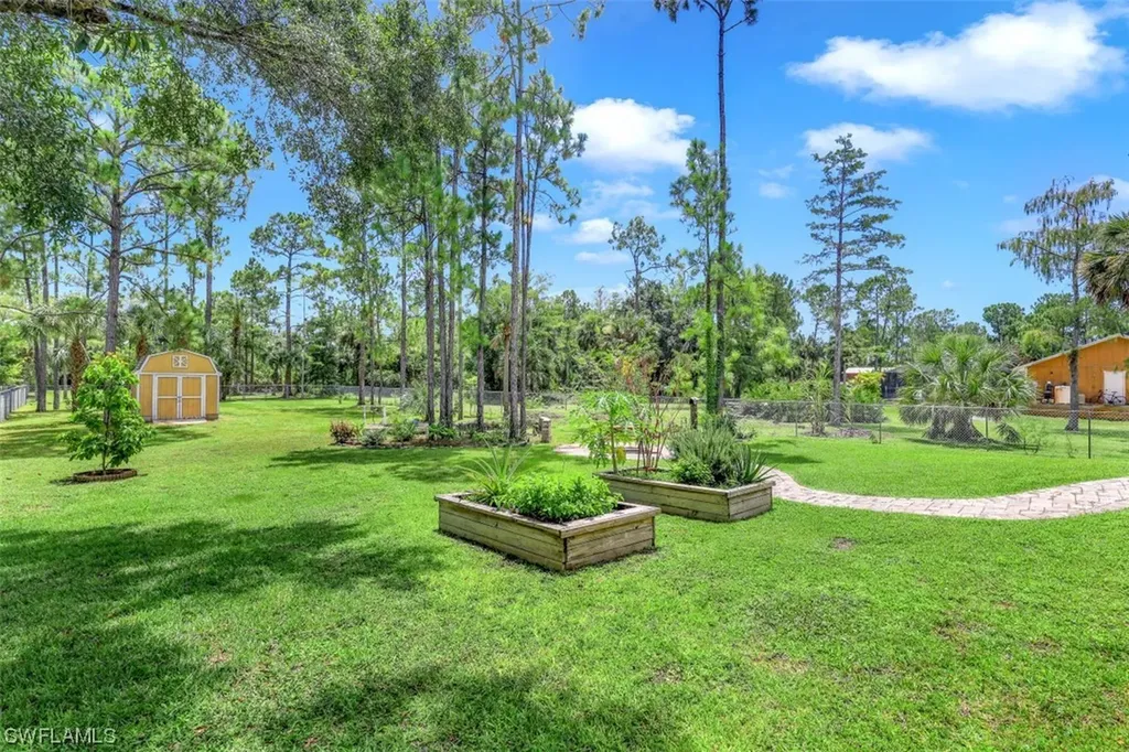 560 16th Street SE Naples FL 34117