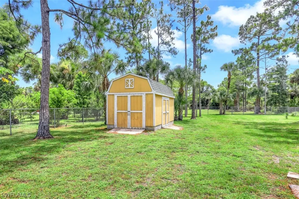 560 16th Street SE Naples FL 34117