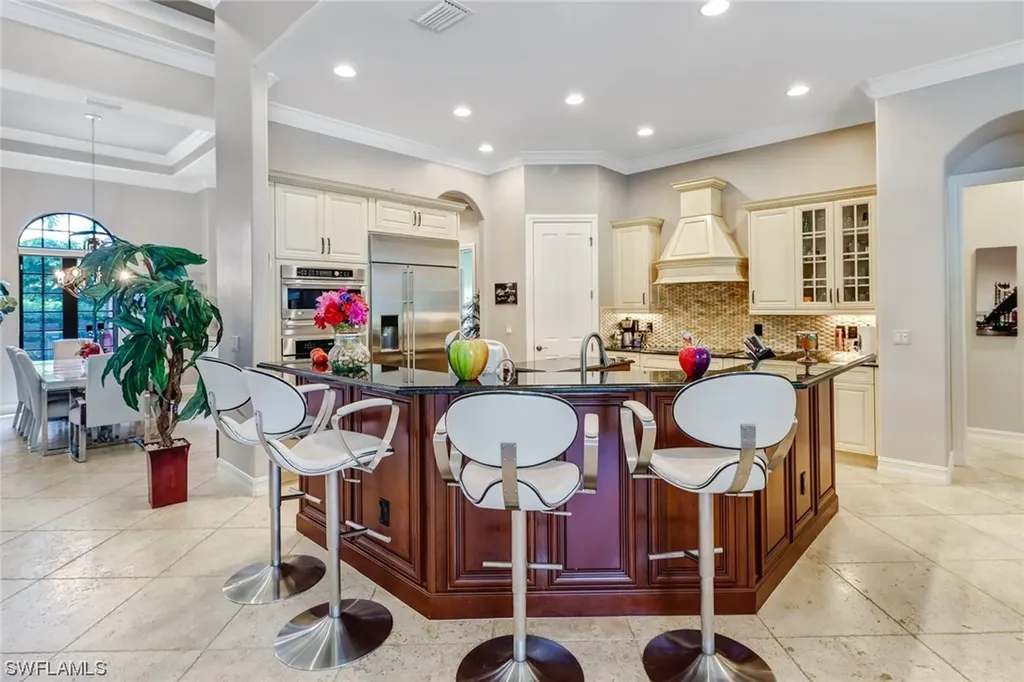 7437 Byrons Way Naples FL 34113