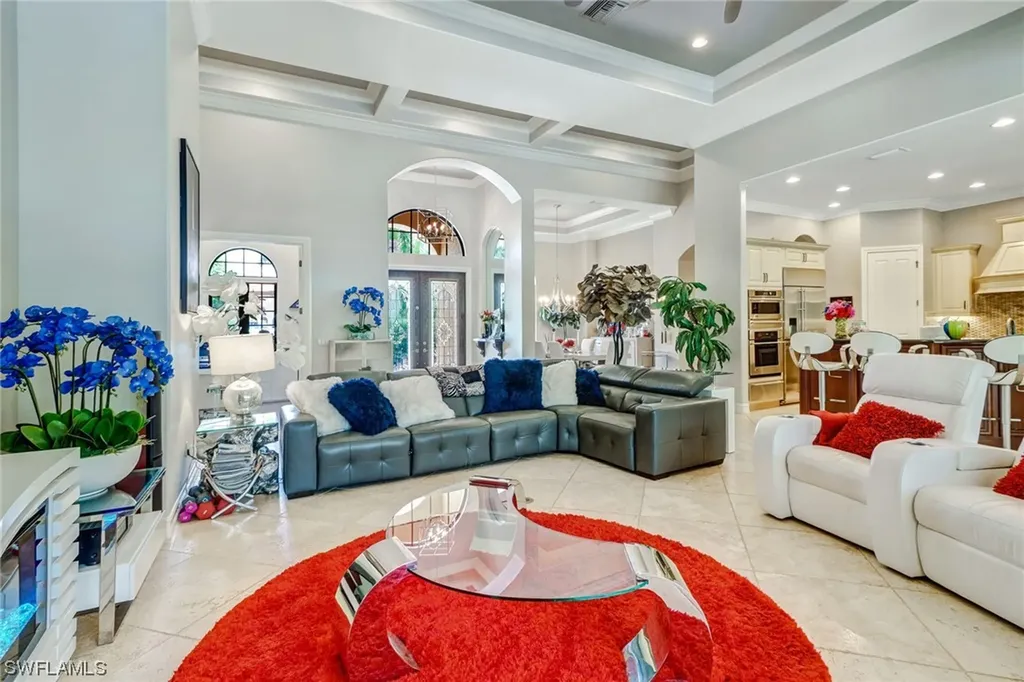7437 Byrons Way Naples FL 34113
