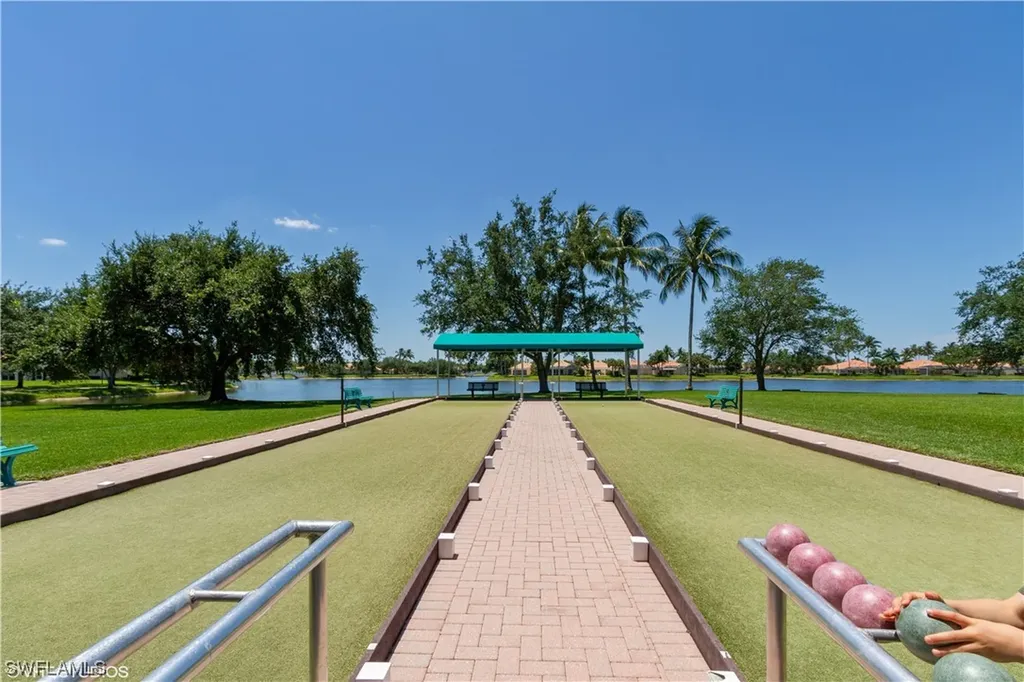 4557 Pasadena Court Naples FL 34109