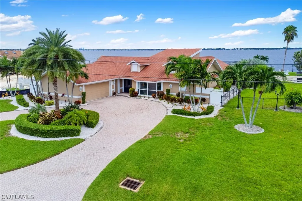 3509 SE 22nd Place Cape Coral FL 33904