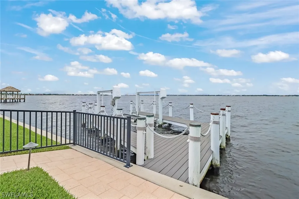 3509 SE 22nd Place Cape Coral FL 33904