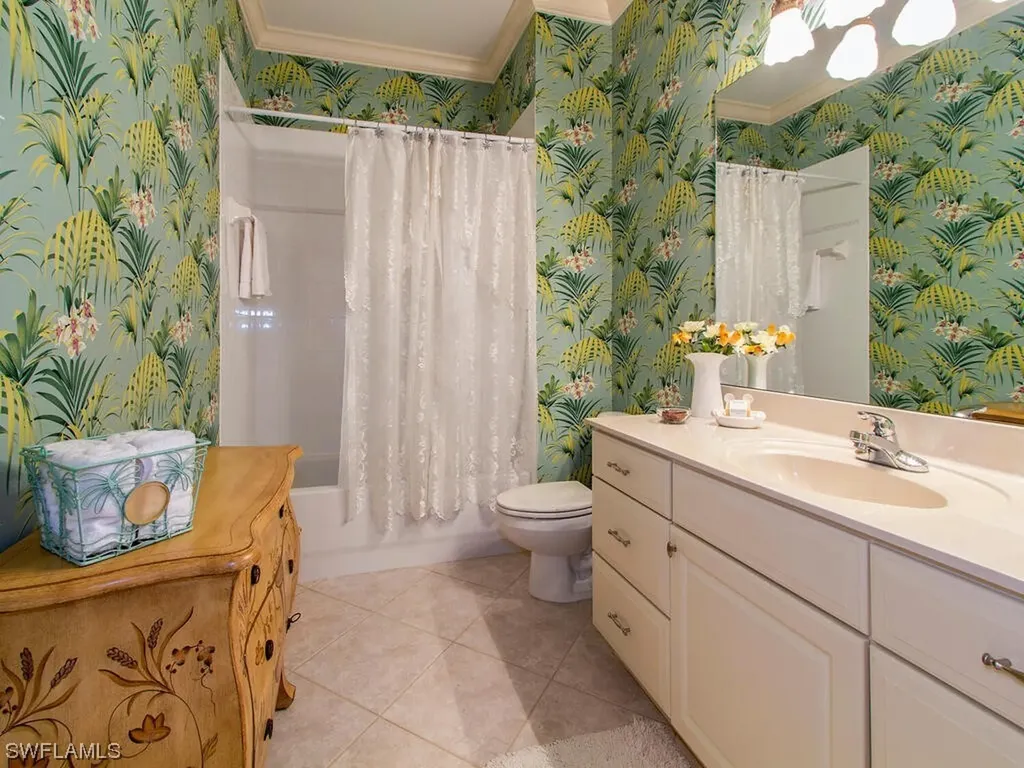 4765 Shinnecock Hills Court Naples FL 34112