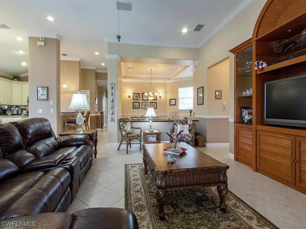 4765 Shinnecock Hills Court Naples FL 34112