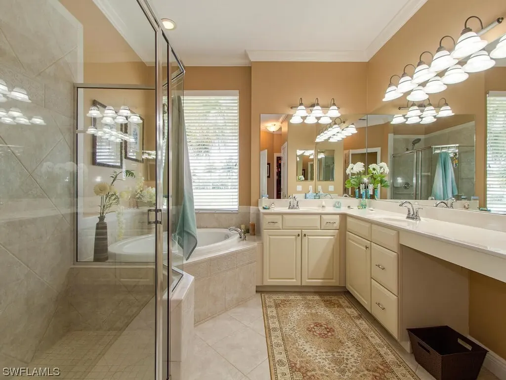 4765 Shinnecock Hills Court Naples FL 34112