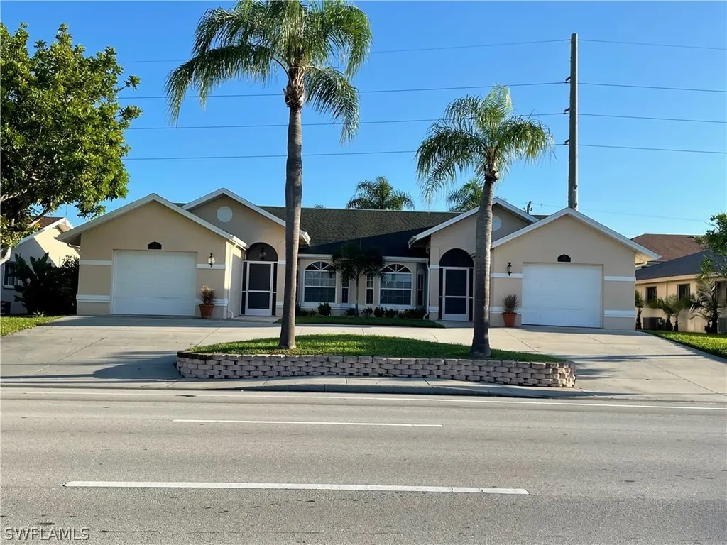 1117/1119 Cape Coral Parkway W Cape Coral FL 33914
