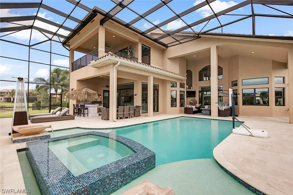 4347 Avalon Court Naples FL 34119