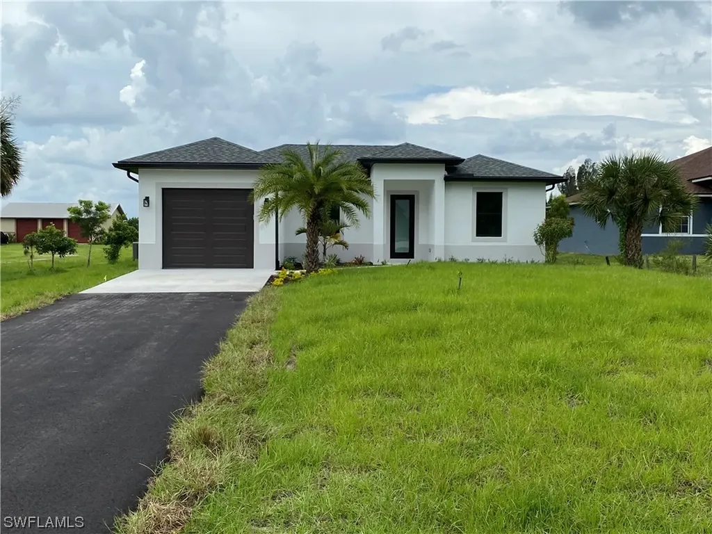 3431 Everglades Boulevard N Naples FL 34120
