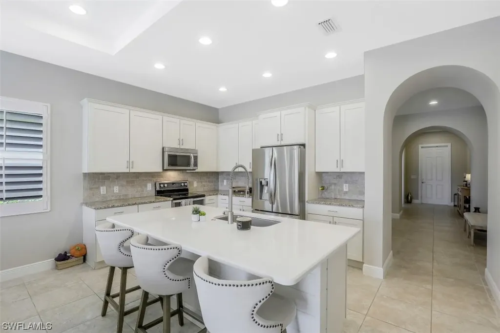 13401 Kent Street Naples FL 34109
