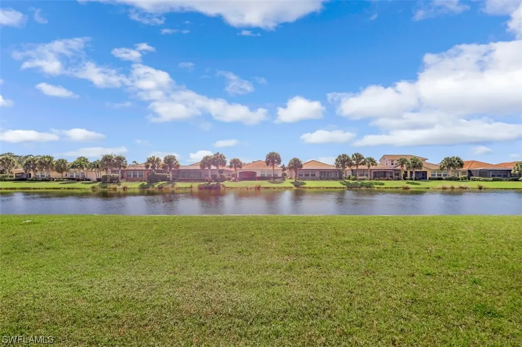13401 Kent Street Naples FL 34109