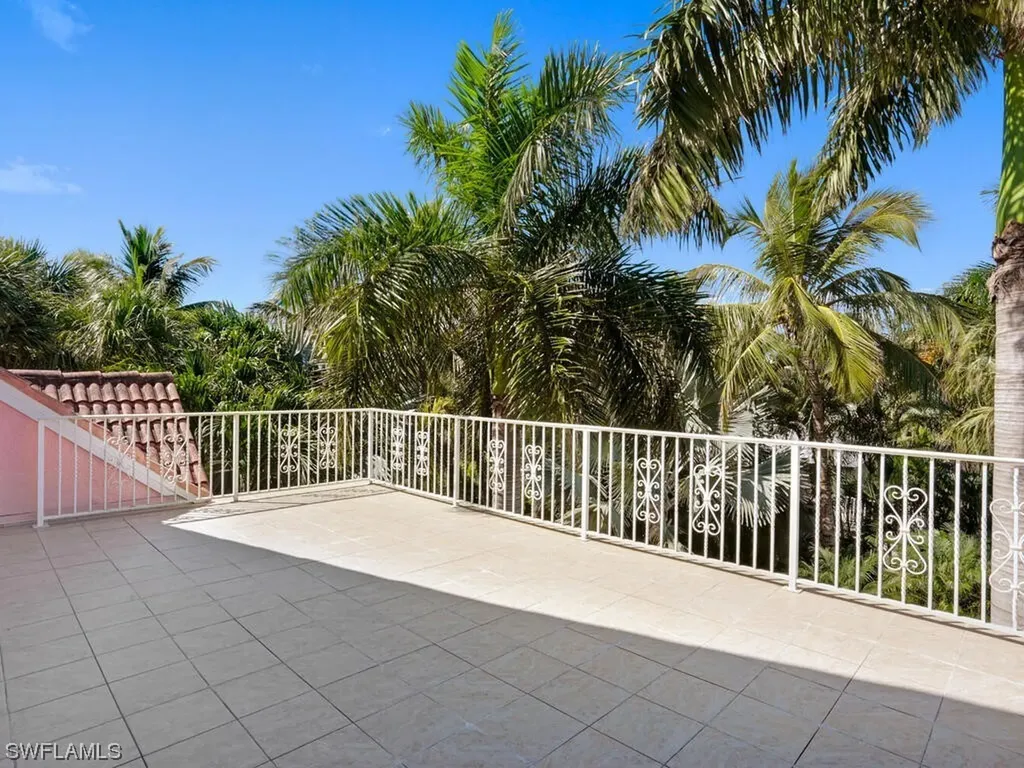 189 Coconut Drive Fort Myers Beach FL 33931