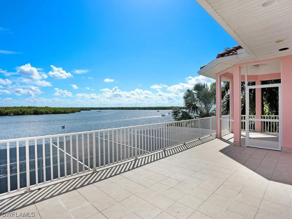 189 Coconut Drive Fort Myers Beach FL 33931