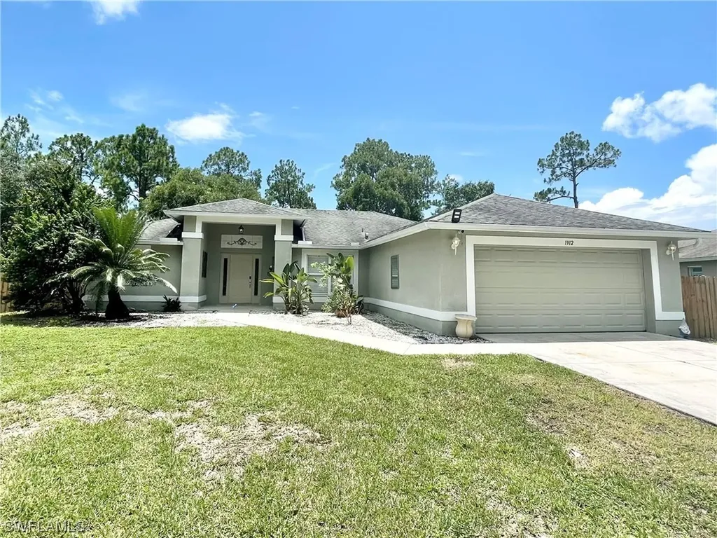 1912 Lorna Avenue Lehigh Acres FL 33972