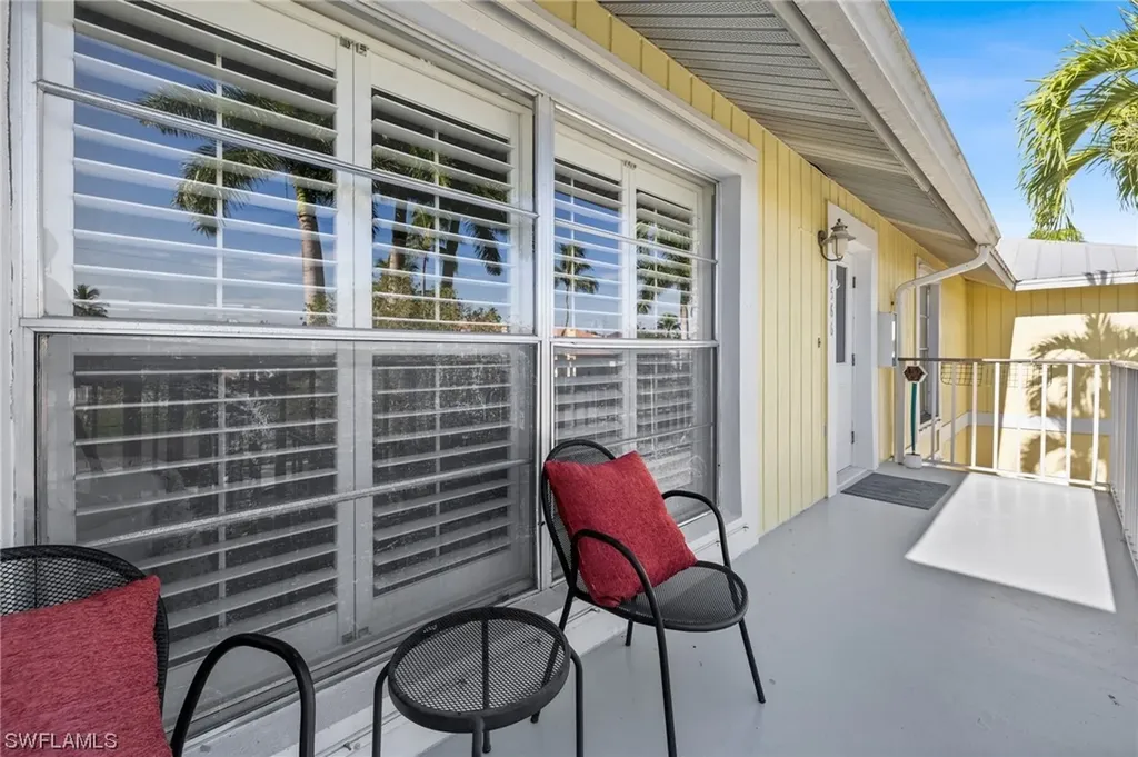 1566 Blue Point Avenue Naples FL 34102