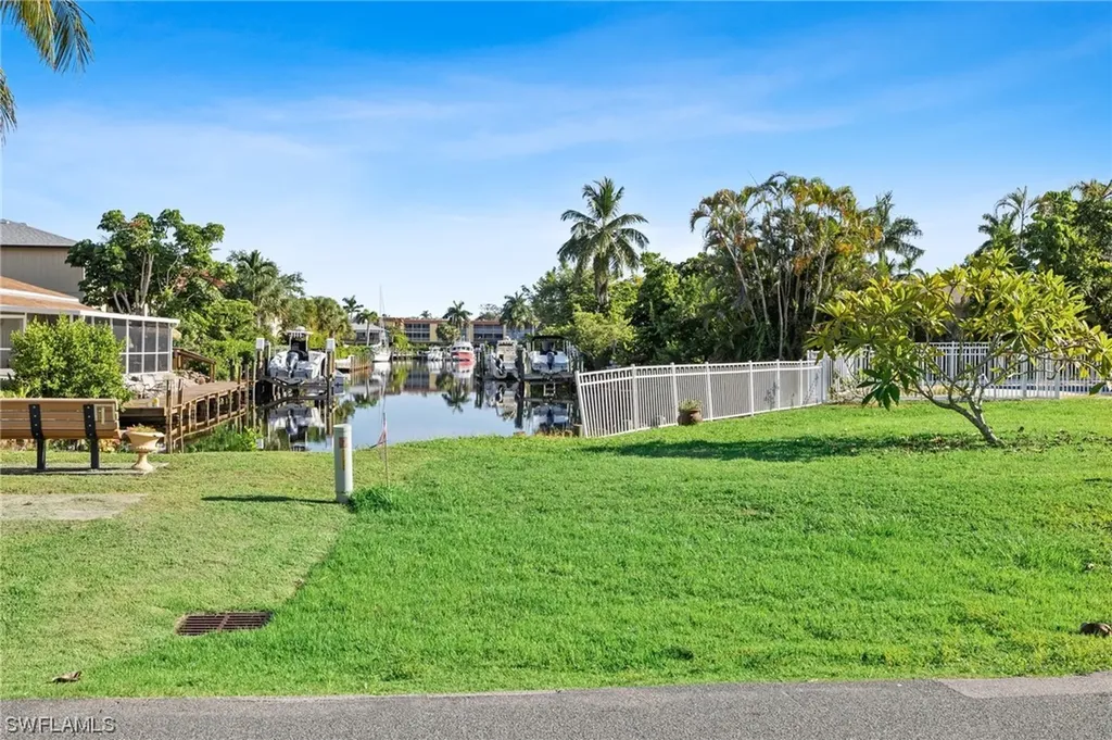 1566 Blue Point Avenue Naples FL 34102