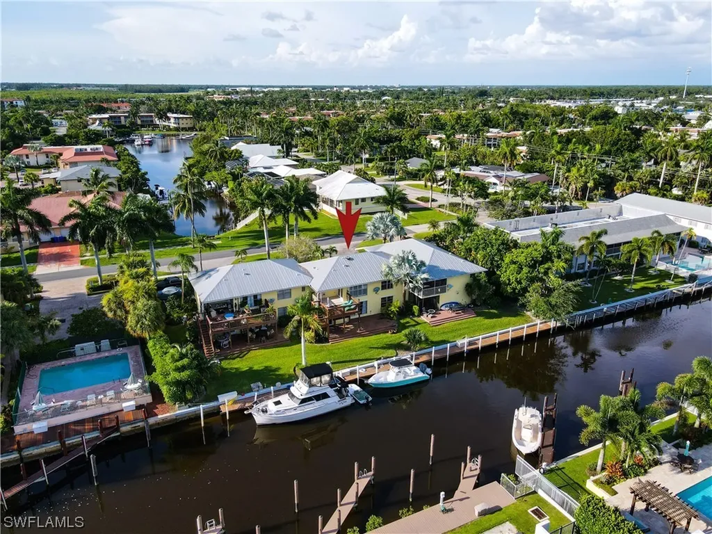 1566 Blue Point Avenue Naples FL 34102
