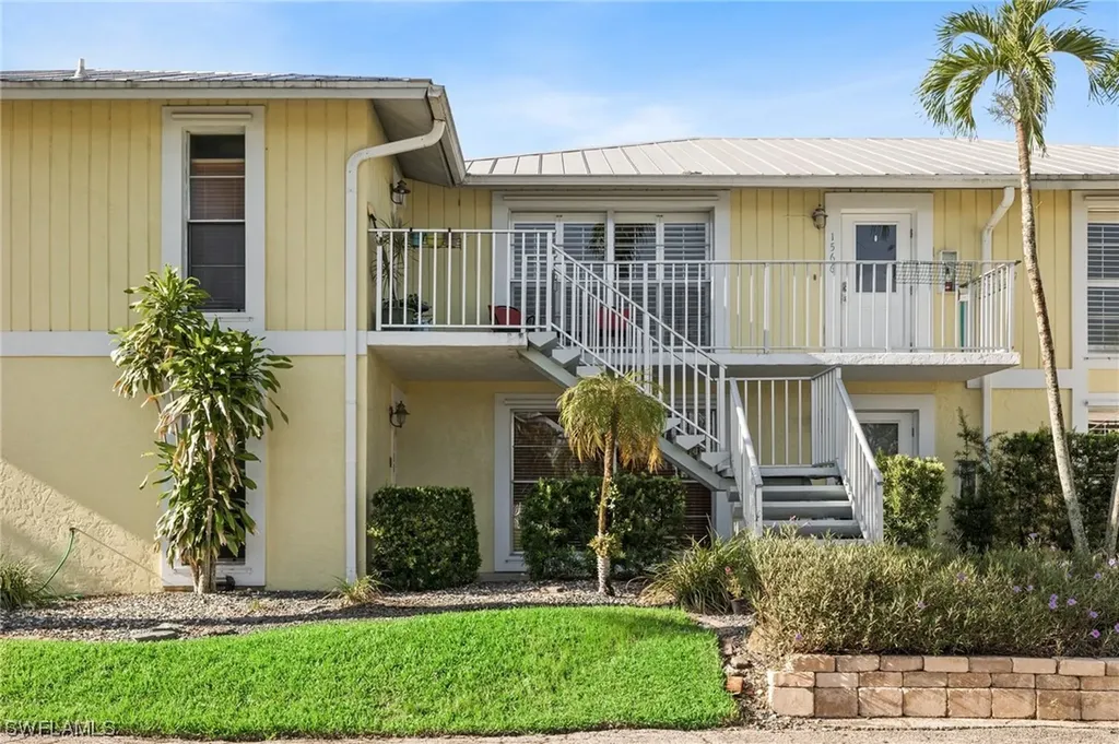 1566 Blue Point Avenue Naples FL 34102