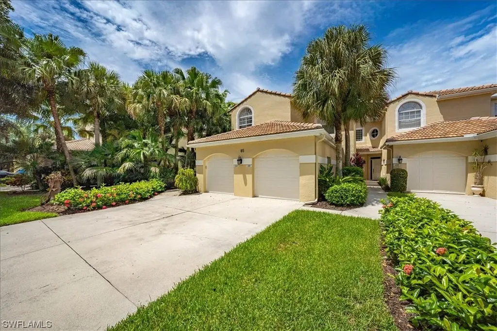 85 Silver Oaks Circle Naples FL 34119