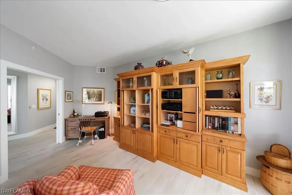 85 Silver Oaks Circle Naples FL 34119