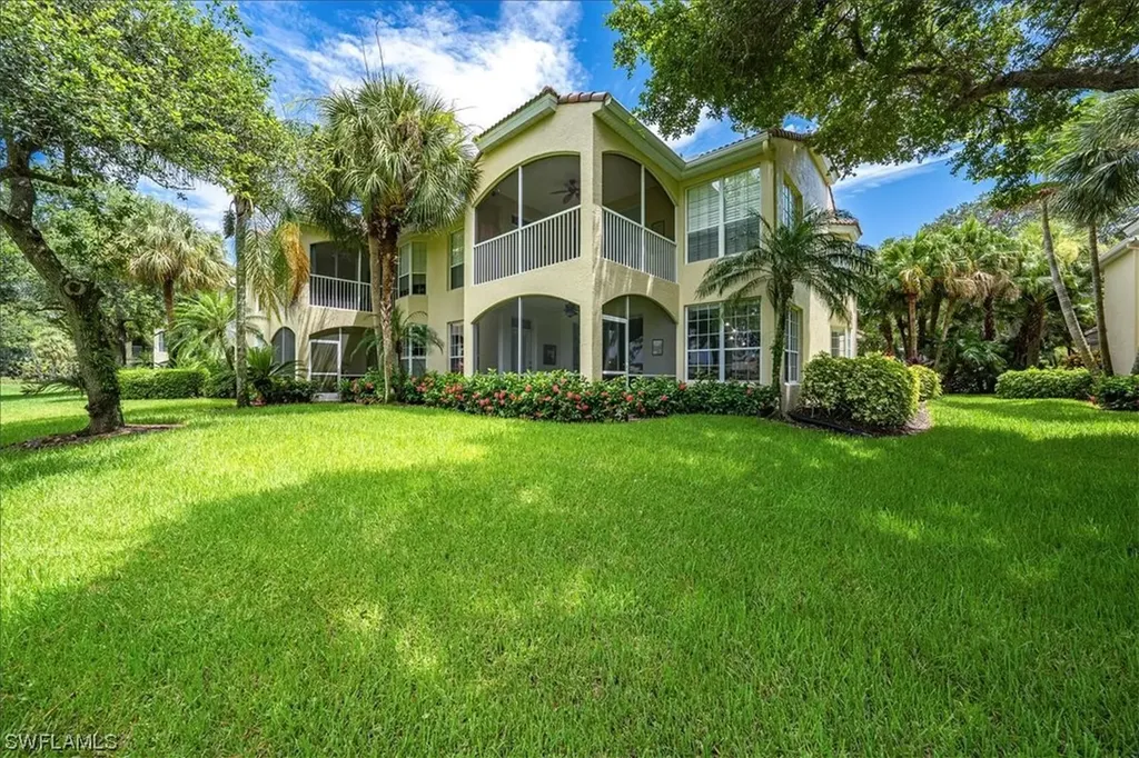 85 Silver Oaks Circle Naples FL 34119