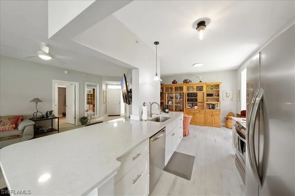 85 Silver Oaks Circle Naples FL 34119