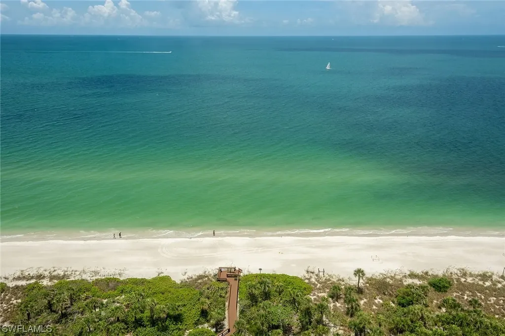 8473 Bay Colony Drive Naples FL 34108