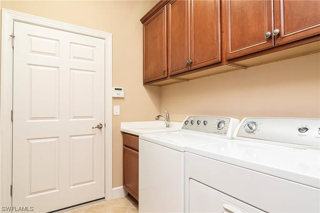 9373 Copper Canyon Court Naples FL 34120