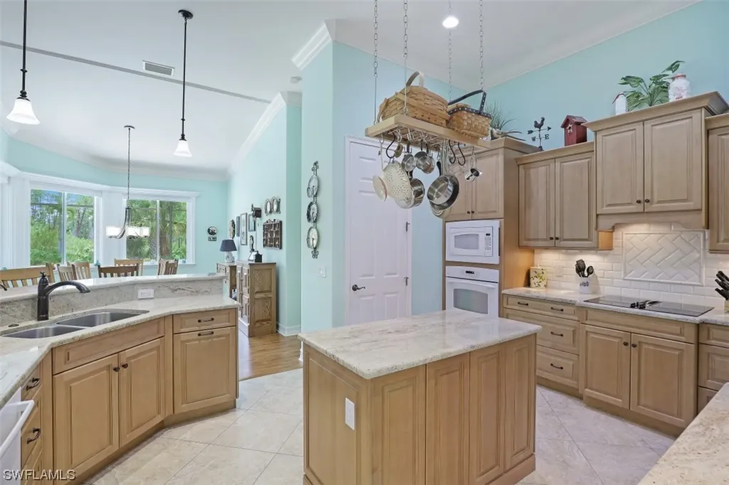 20877 Pinehurst Greens Drive Estero FL 33928