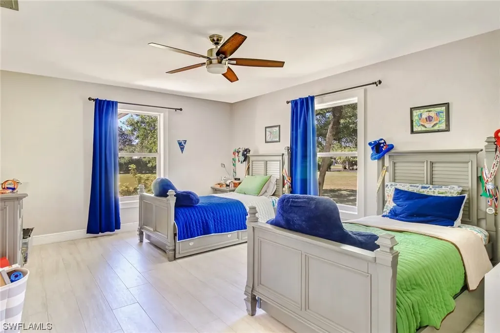 5725 Napa Woods Way Naples FL 34116