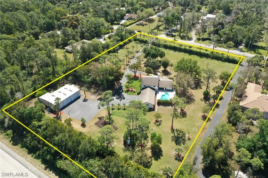 5725 Napa Woods Way Naples FL 34116