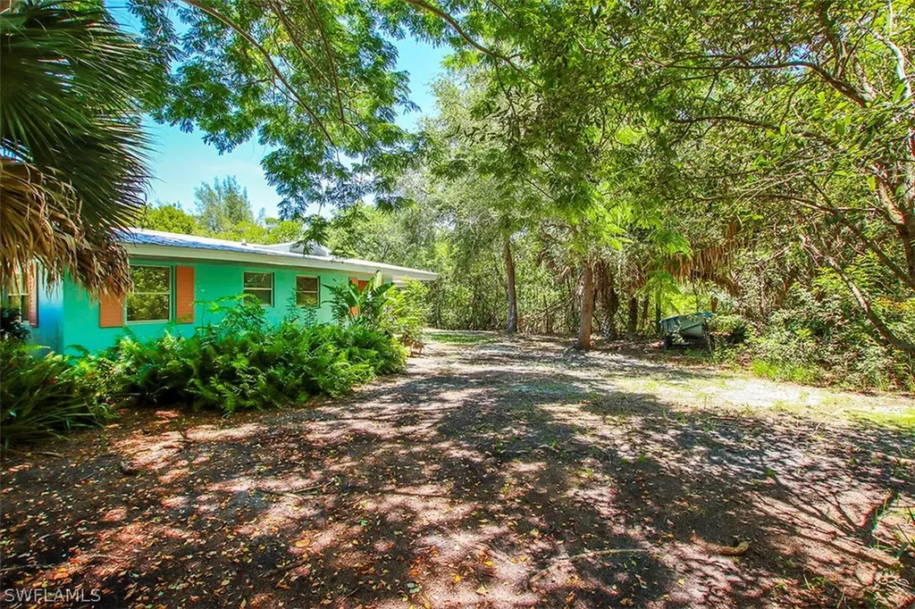 5802 Sanibel Captiva Road Sanibel FL 33957