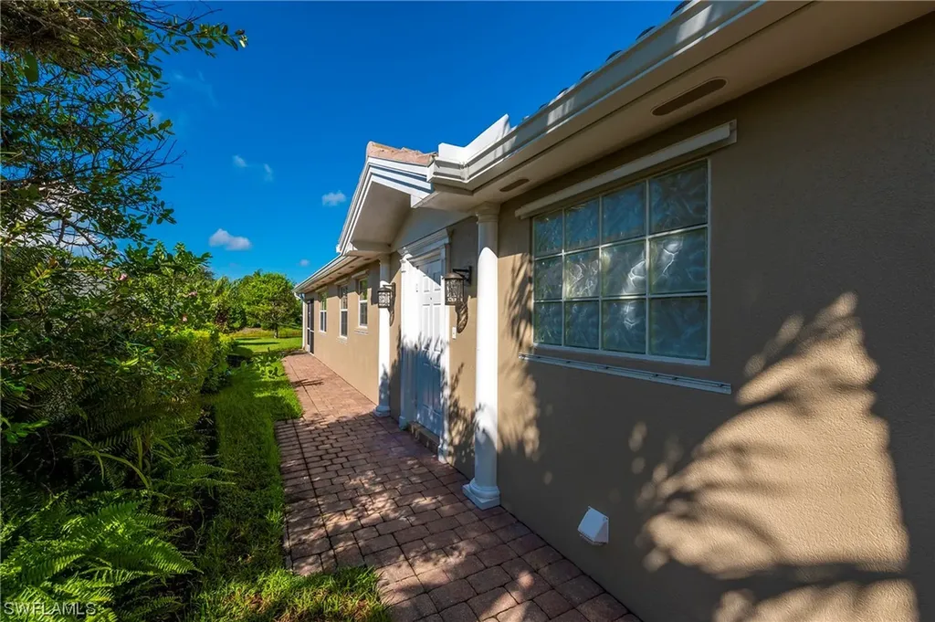 15529 Fan Tail Circle Bonita Springs FL 34135