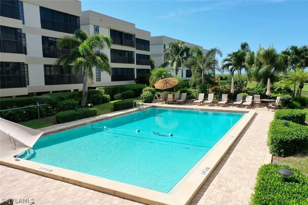 2721 W Gulf Drive Sanibel FL 33957