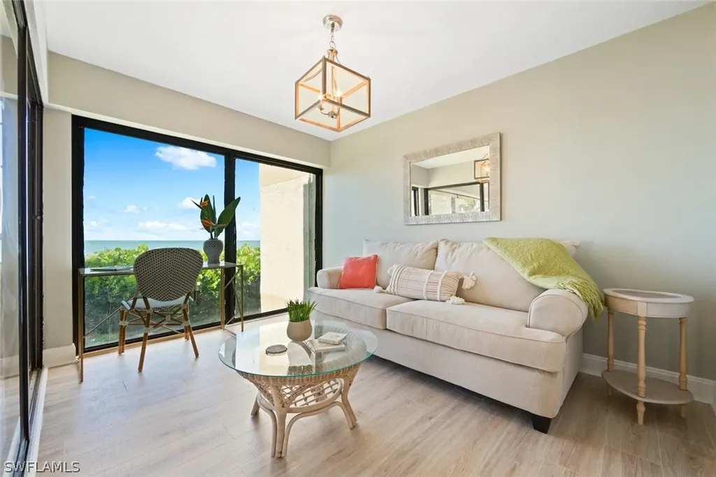 2721 W Gulf Drive Sanibel FL 33957