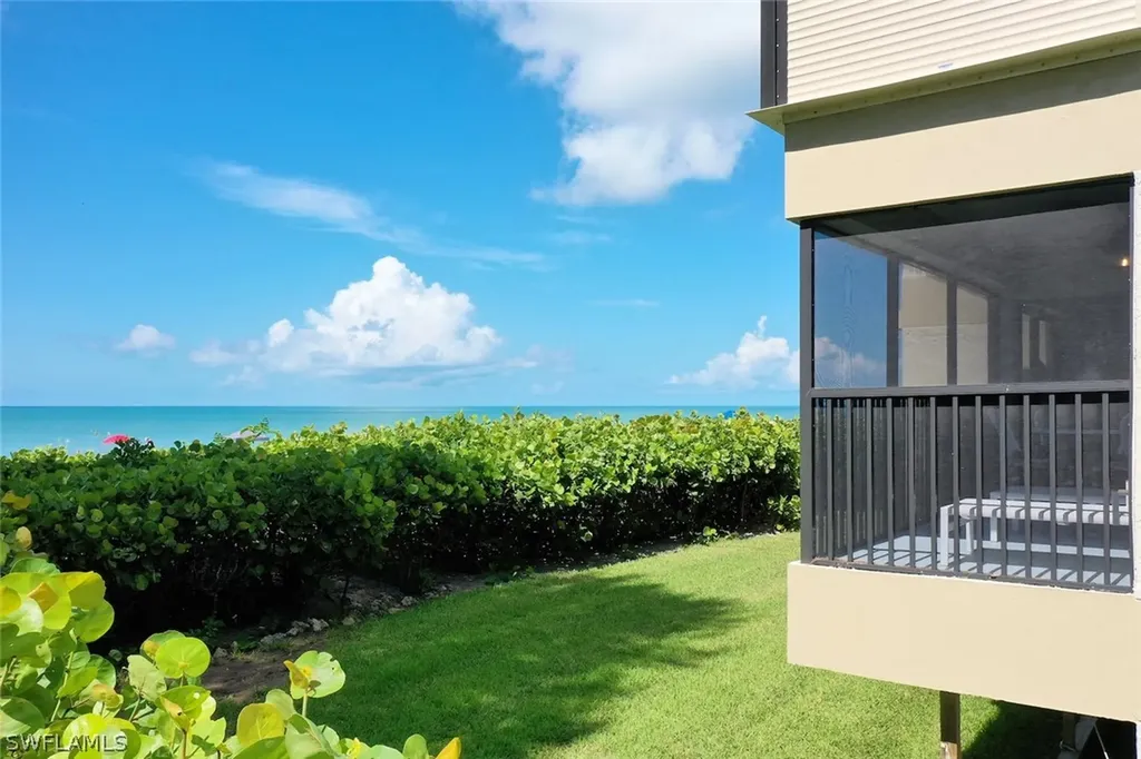 2721 W Gulf Drive Sanibel FL 33957