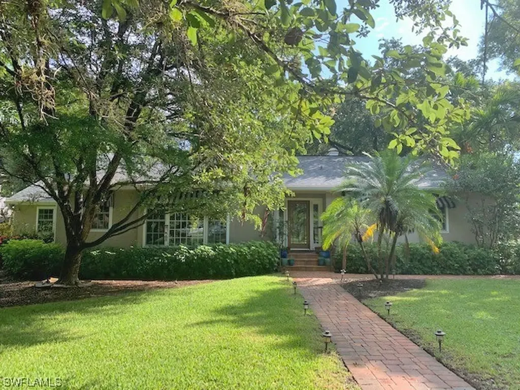 1685 Menlo Road Fort Myers FL 33901