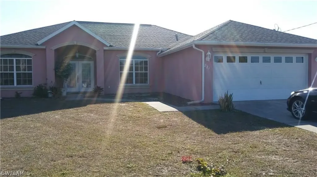 821 Woodridge Circle Fort Myers FL 33913